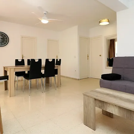 Tugar 1-2 Apartamento *